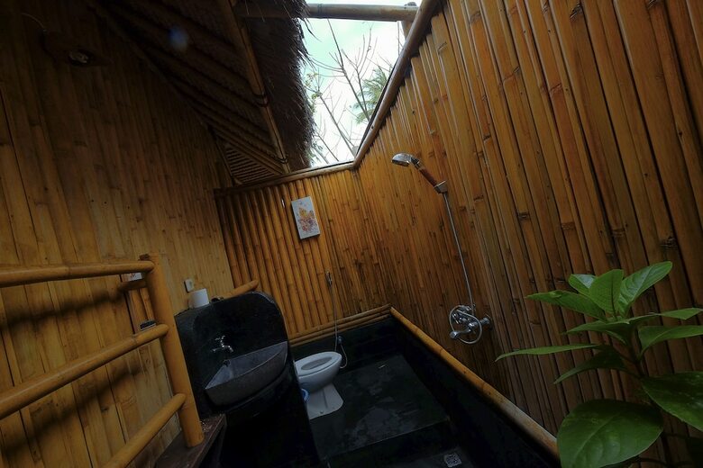 Hotel Rinjani Beach Eco Resort