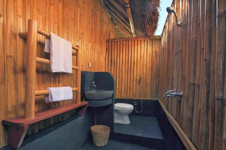 Hotel Rinjani Beach Eco Resort