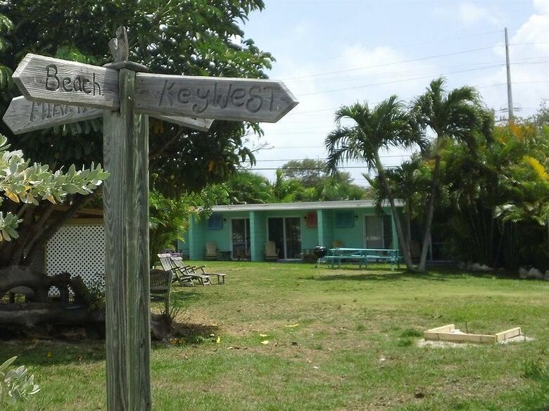 Hotel Coconut Cay Resort & Marina