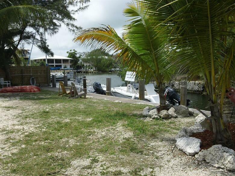 Hotel Coconut Cay Resort & Marina