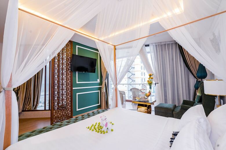 Cicilia Hotel And Spa
