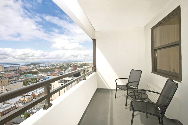 Hotel Club Wyndham Skyline Tower