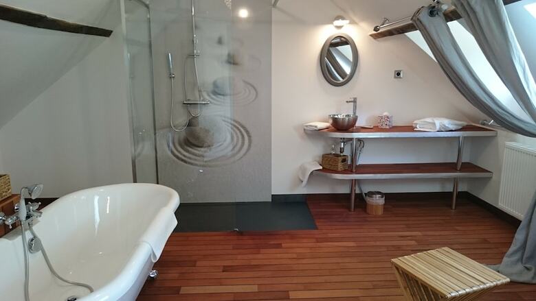 Hotel Le Ch�teau D'omi�court