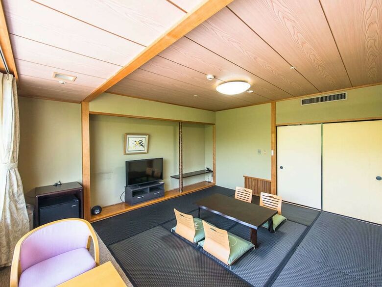 Hotel Livemax Resort Kaga-yamashiro