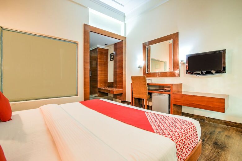 Hotel Devi Grand