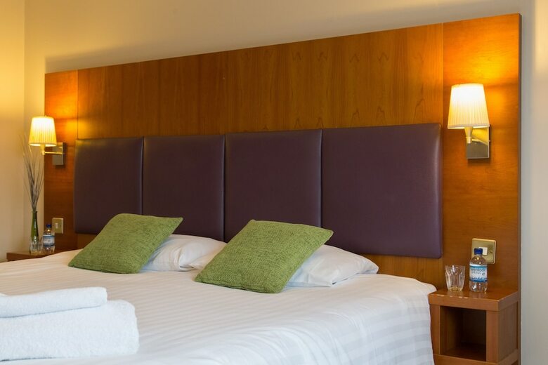 Hello Hotel