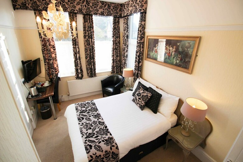 Bed & Breakfast Blorenge House