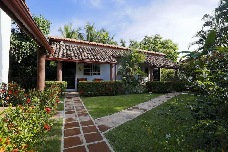 Villa Botero By Casa Mojito Bed And Breakfast