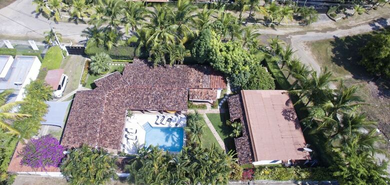 Villa Botero By Casa Mojito Bed And Breakfast