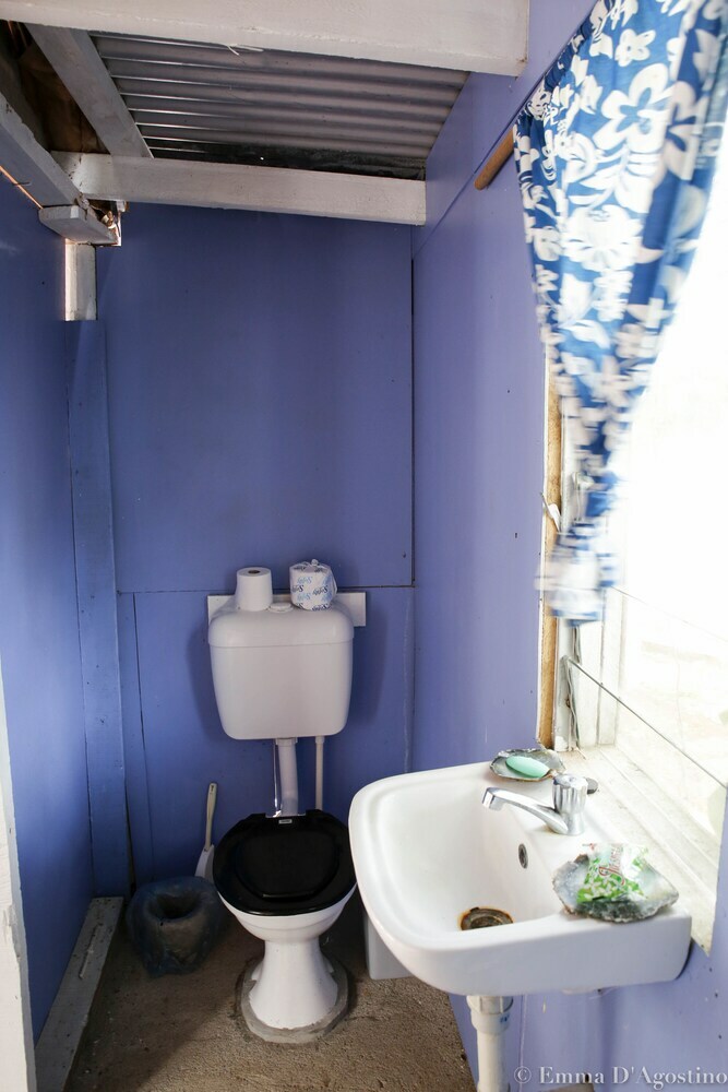 Hostal Vatia Beach Eco Lodge