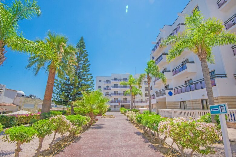 Aparthotel Marlita Beach Hotel Apartments