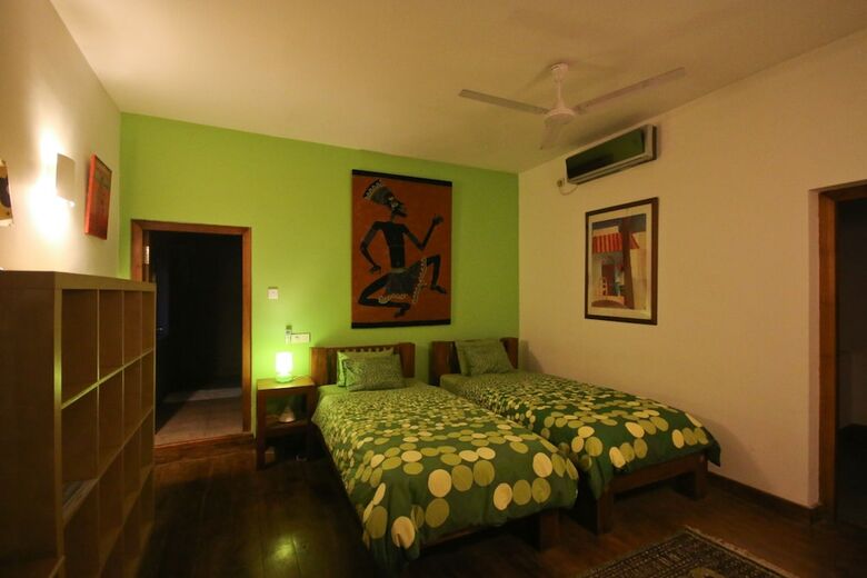 Hotel Footprints Villa