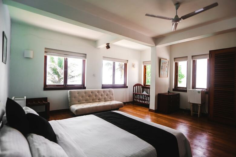Hotel Footprints Villa