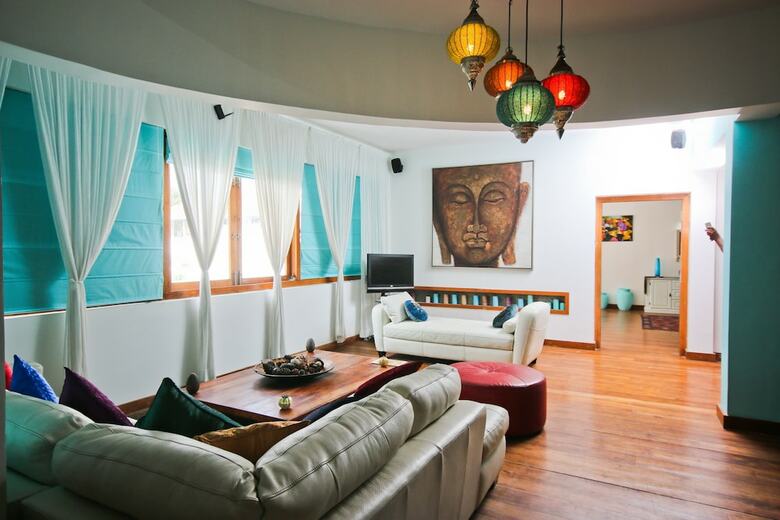 Hotel Footprints Villa