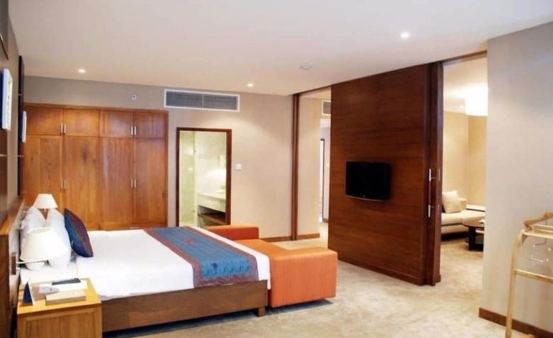 Petro Hotel