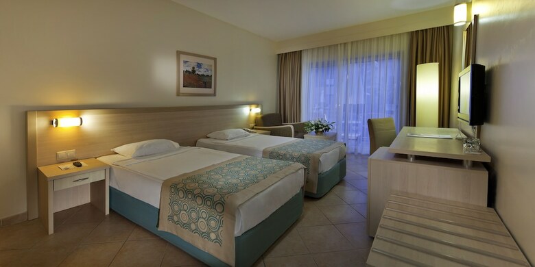 Hotel Silence Beach Resort - All Inclusive