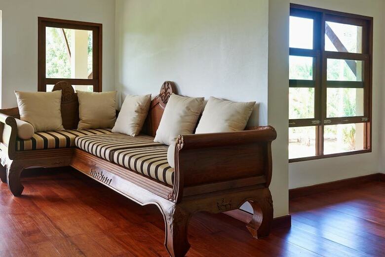 Hotel Sara Beachfront Boutique Resort