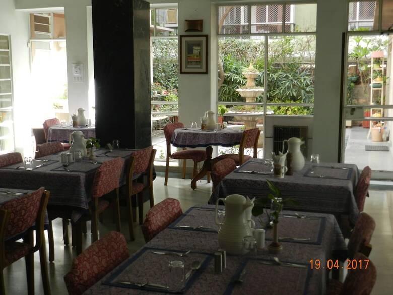 Hotel Tara Niwas