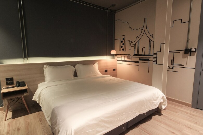 Tha City Loft Hotel