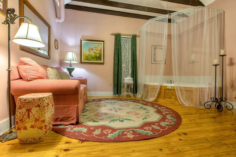 Bed & Breakfast Sweetwater Branch Inn