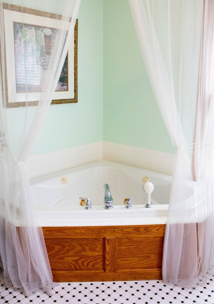 Bed & Breakfast Sweetwater Branch Inn