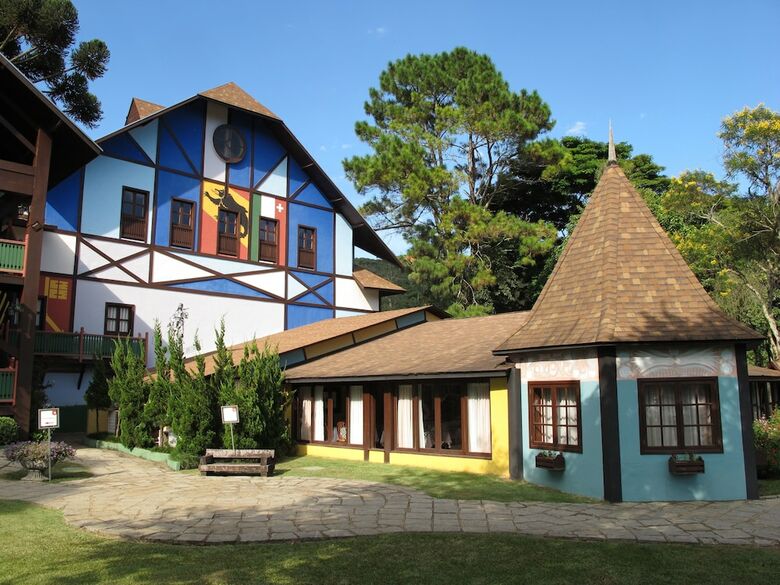 Hotel Village Le Canton