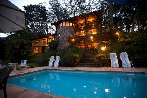 Hostal Brom�lia Sabi� & Cia