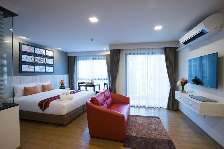 Cmor Hotel Chiang Mai By Andacura