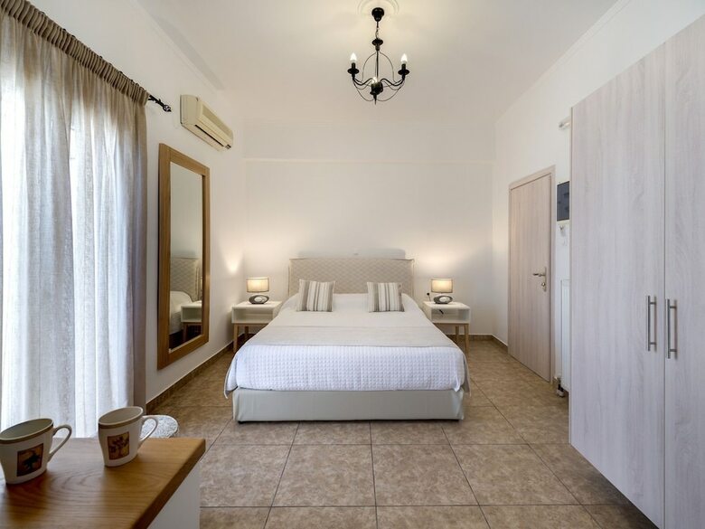 Hotel Damigos Caldera World