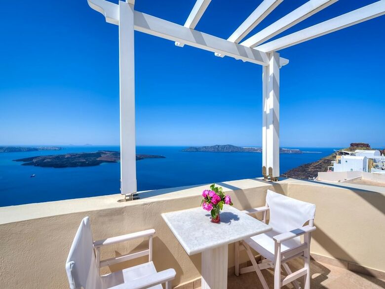 Hotel Damigos Caldera World