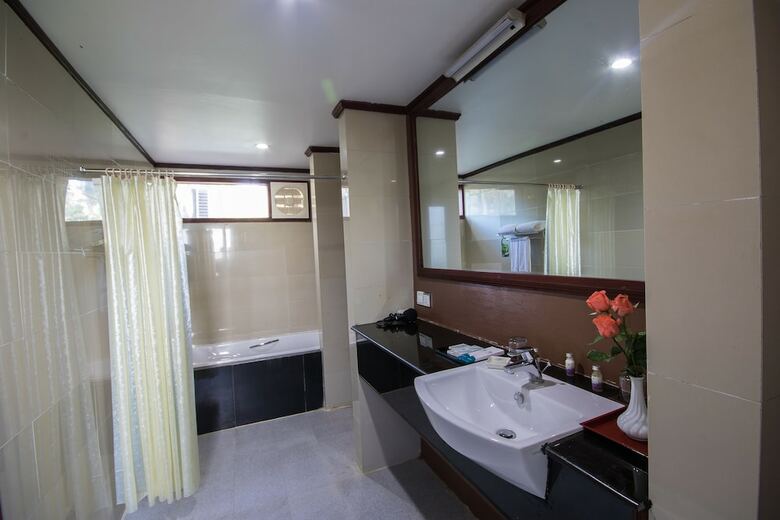 Hotel Merciel Retreat & Resort