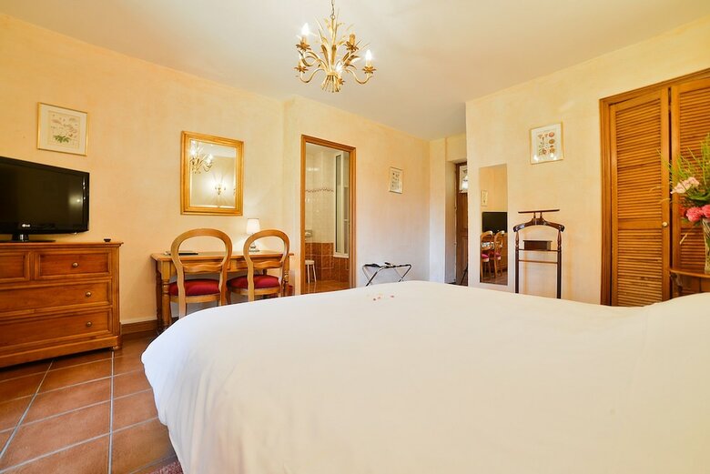 Hotel Ch�teau de Salles