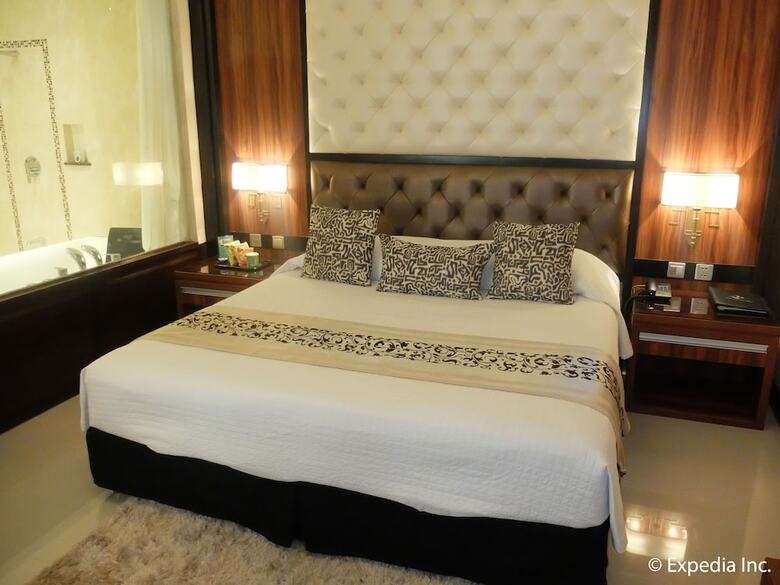 Hotel Central Park Tower Resort