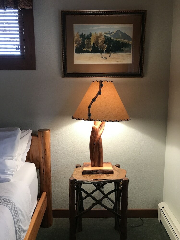 Good Medicine Lodge Bed & Breakfast