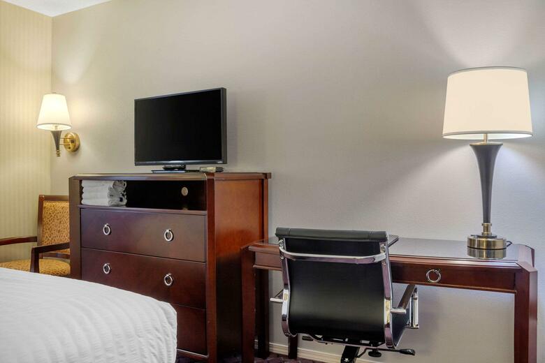 Apartamento Clarion Hotel & Suites