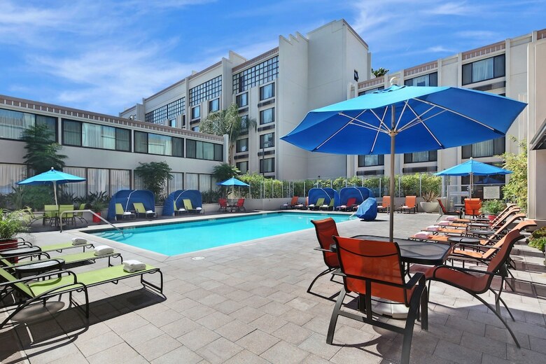 Holiday Inn Hotel & Suites Anaheim