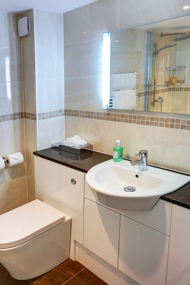 Best Western Plus Old Tollgate Hotel