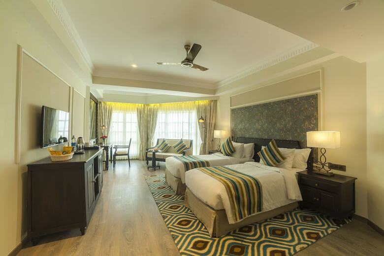 Fragrant Nature Kochi - "a Classified Five Star Hotel"