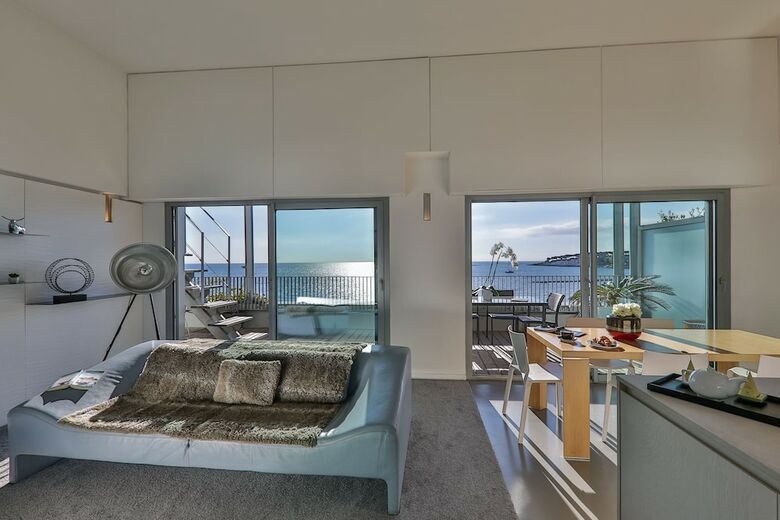 Royal Antibes - Luxury Hotel, Residence, Beach & Spa