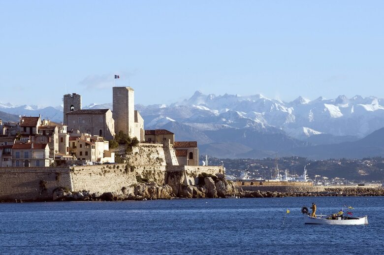 Royal Antibes - Luxury Hotel, Residence, Beach & Spa