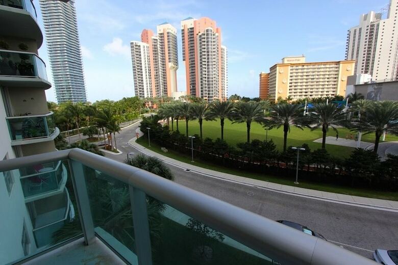 Ocean Reserve Apartments By Flatsaway