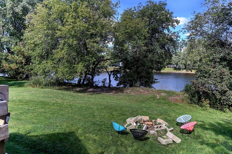 Scott Chalet Spa Sur Rivi�re