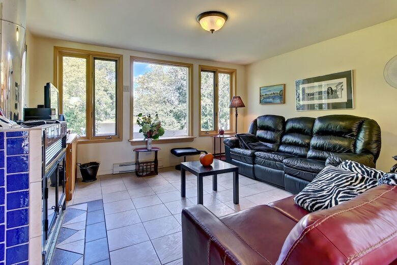 Scott Chalet Spa Sur Rivi�re
