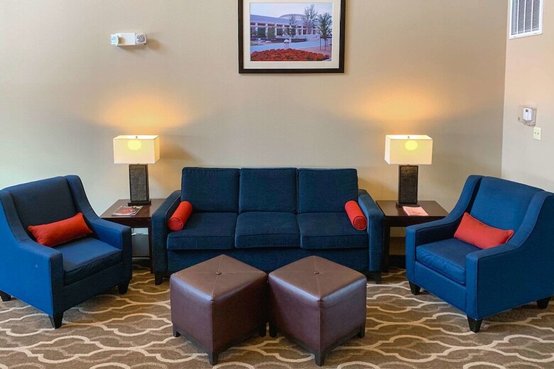 Hotel Comfort Suites Texas Ave.