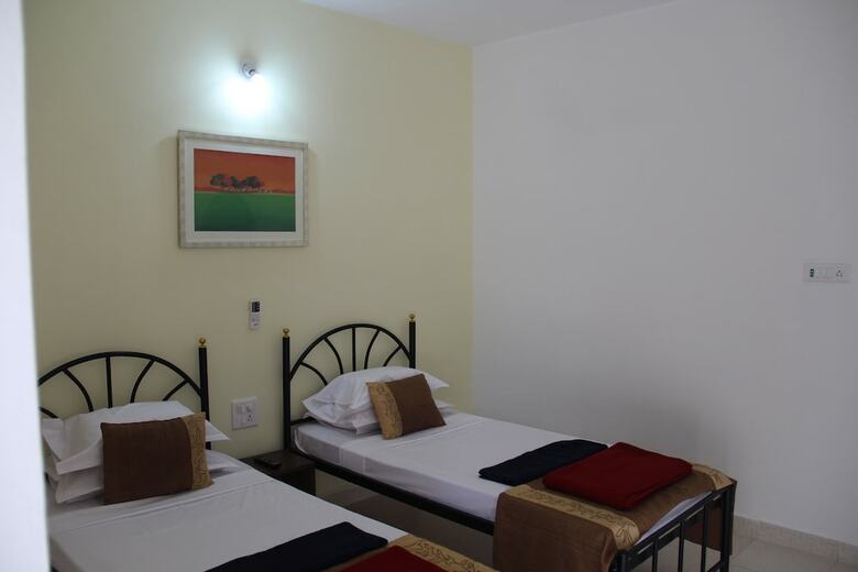 Hotel Flowers Guest House