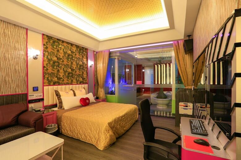 Sweet Love Boutique Motel