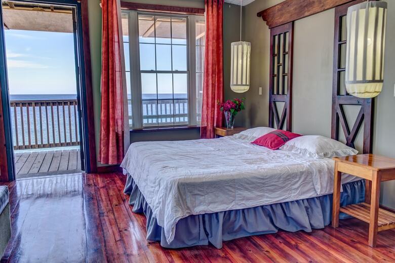 Hotel Lands End