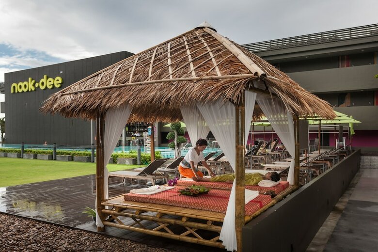 Hotel The Sea Galleri By Katathani