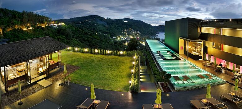 Hotel The Sea Galleri By Katathani