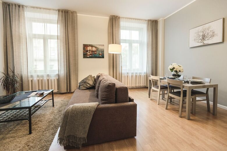 Bearsleys Downtown Apartments
